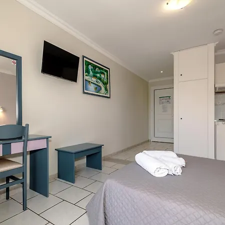 Sofia's Hotel 2*