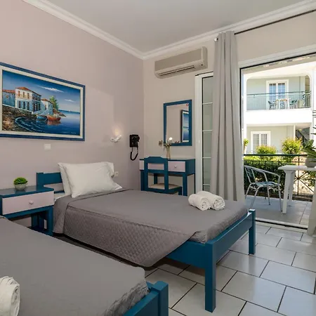 Sofia's ホテル 2*