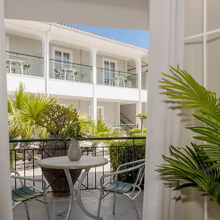 Sofia's ホテル 2*