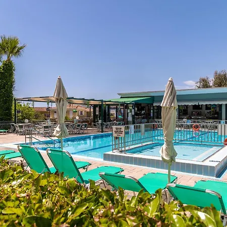 Sofia's Отель Каламакион