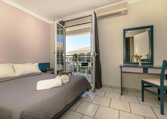 Sofia's 2* Kalamaki (Zakynthos)