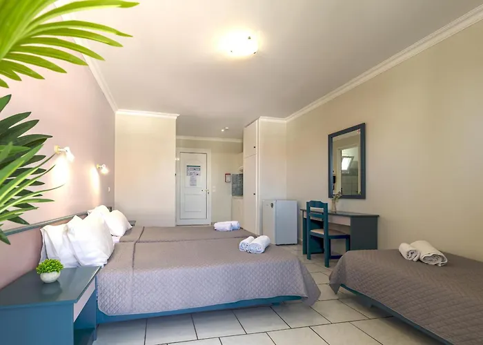 Sofia's 2* Kalamaki (Zakynthos)