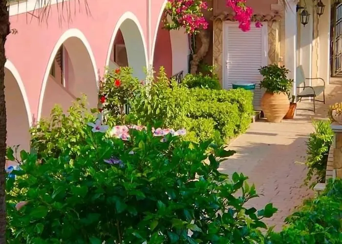 Sofia's Otel 2*